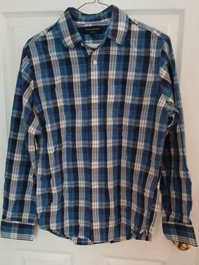 Banana Republic Men's Blue and White Plaid Button-Down Shirt